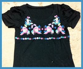 花柄刺繍Tシャツ.gif